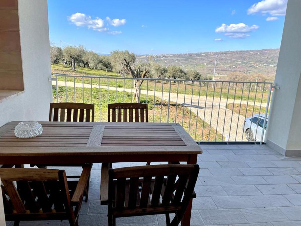 Agriturismo Le Masciare Paternopoli Exteriör bild
